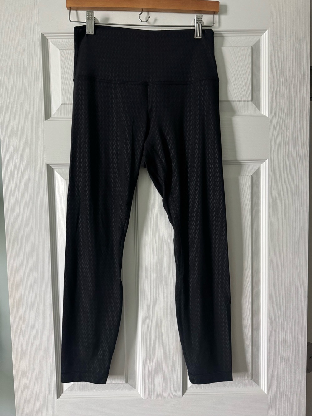 Lululemon Align 25” Black Tonal Print Leggings Size 8 - Excellent Condition